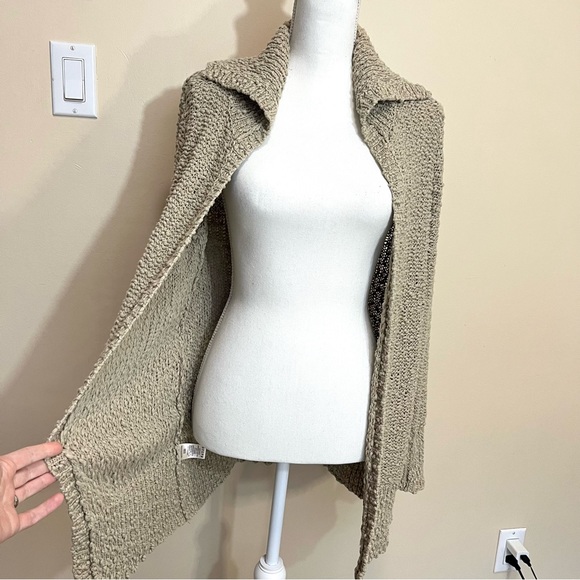 Relax Tommy Bahama Textured Tan Open Cardigan - Picture 2 of 11